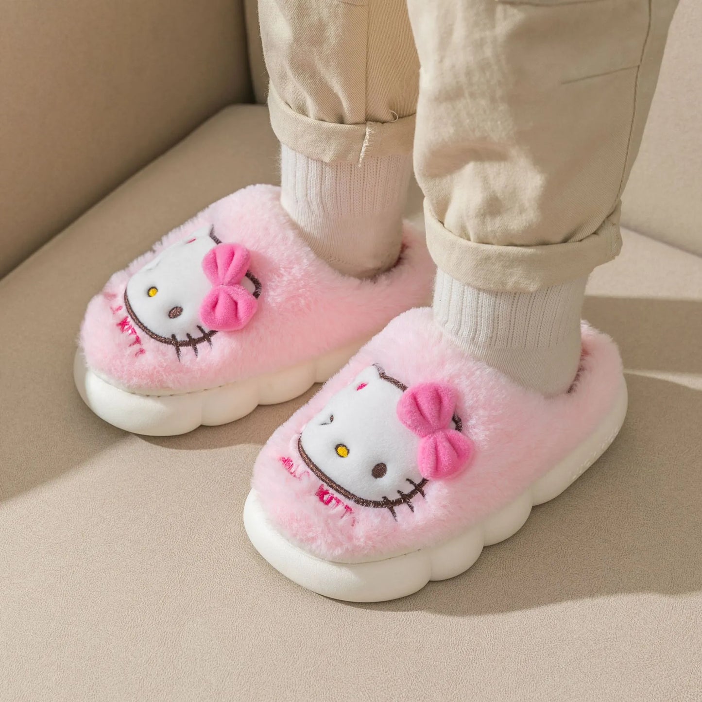 Sanrio Hello Kitty Cute Warm Slippers Winter Girls Plush Slides